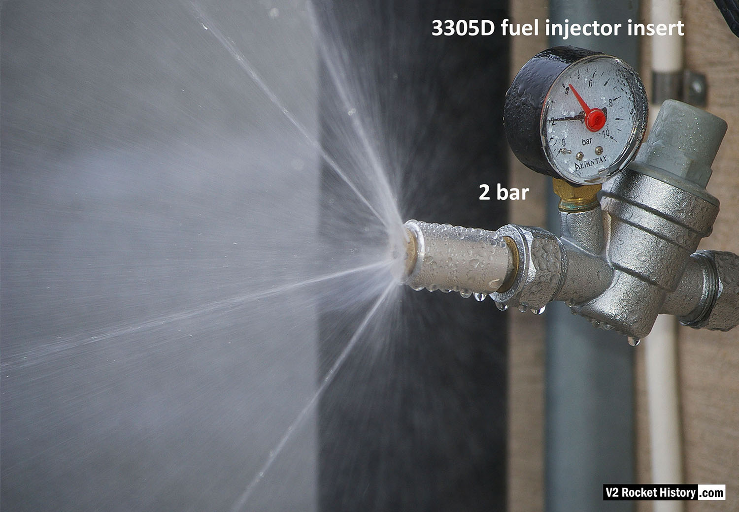 Rocket injector 3305D Water test nebular