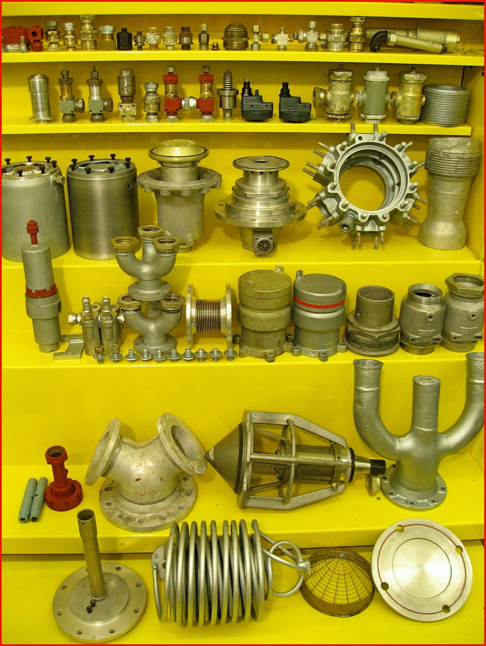 A4-V2 propellant supply parts display. ©THBC