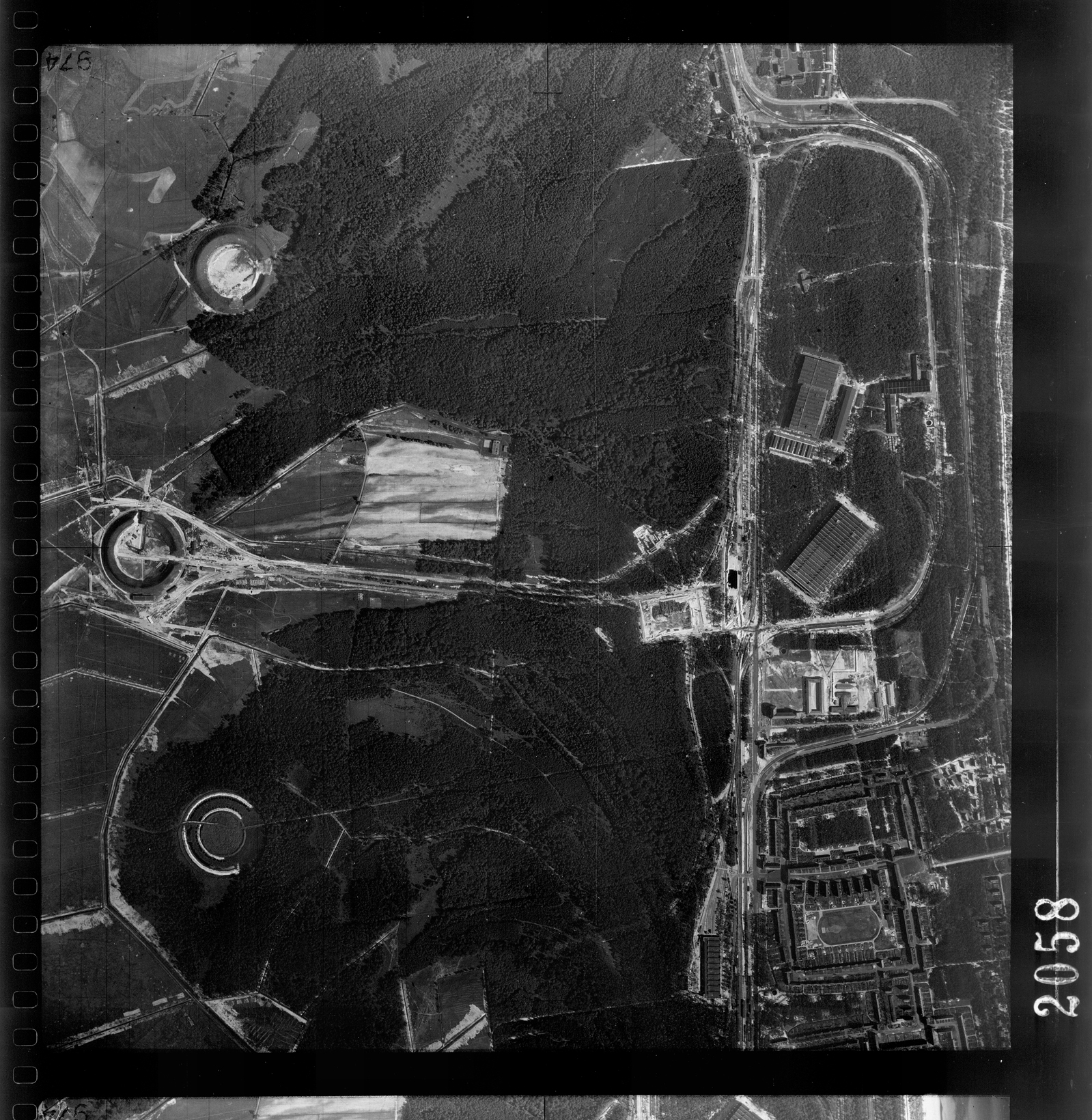 RAF reconnaissance photo Werk Süd 23-06-43