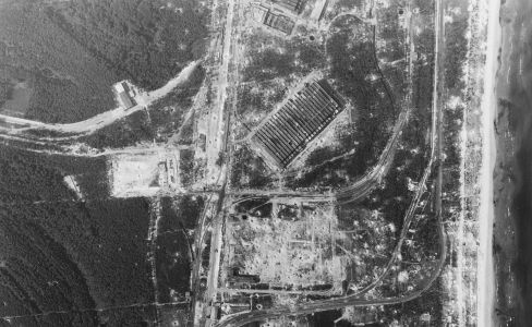 RAF reconnaissance photo from 21/08/1944 of F1 region 