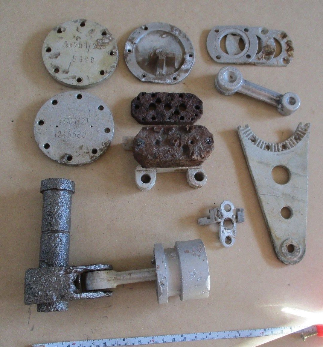 Hydraulic servo relics from Mittelwerk